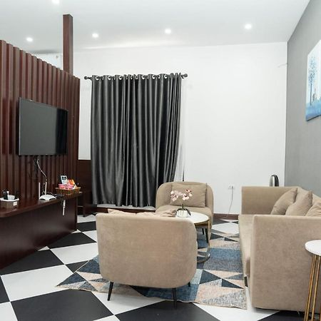Anh Anh Luxury Hotel Tuyen Quang Buitenkant foto